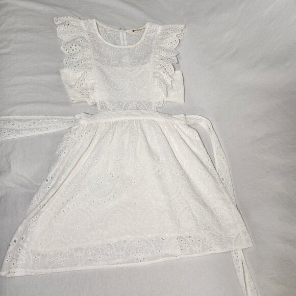 THE IMPECCABLE PIG Cut it Out Romantic White Eyelet Mini Dress Size L LIKE NEW! - Picture 3 of 16